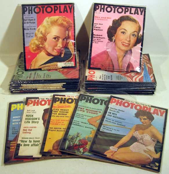 27Pcs Elvis Brando VINTAGE PHOTOPLAY MAGAZINE 1955-1957: Details: This lot consists of the vintage Photoplay Magazine issues shown in the corresponding images. These issues are for the years 1955, 1956, and the beginning of 1957. Celebrities features on cov