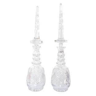 A pair of crystal vases with lids: A pair of crystal vases with lids