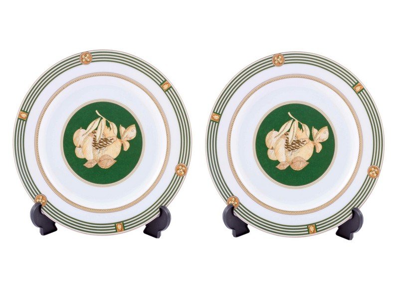 Bernardaud - A lot of two Limoges 'Kent' plates: Bernardaud - A lot of two Limoges 'Kent' plates dimensions:21 cm (8 1/4 in) diameter, each