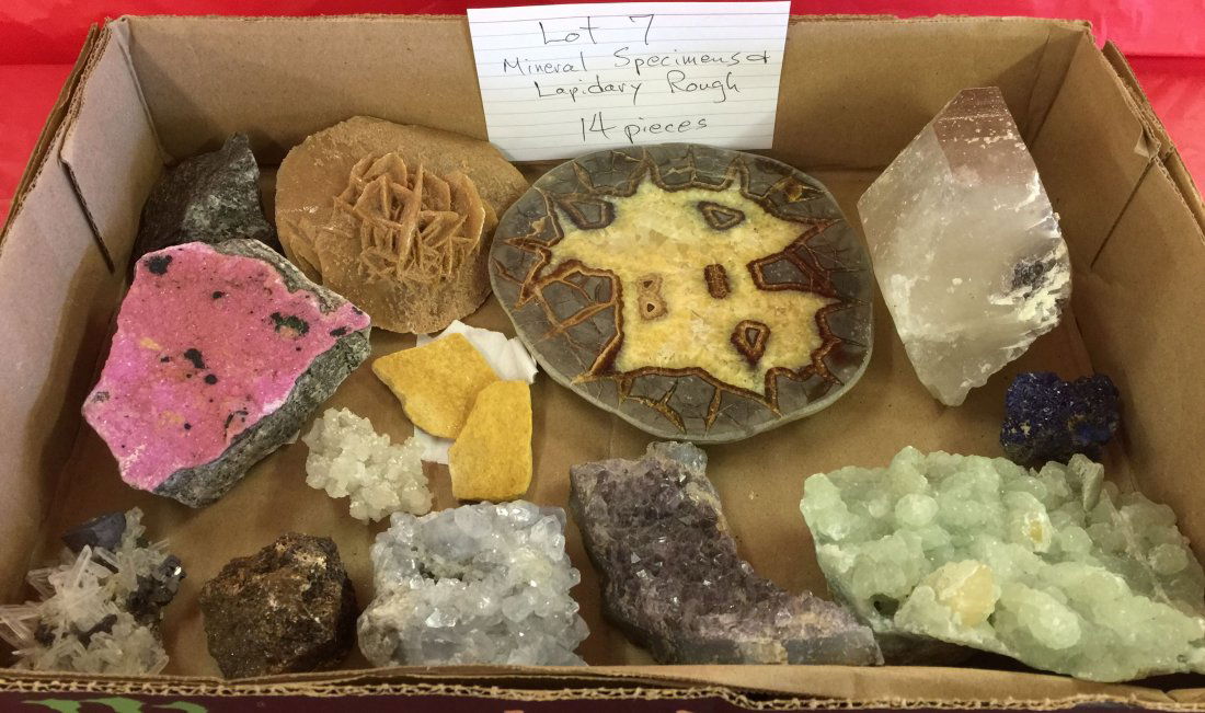 14 PIECES MINERAL SPECIMENS AND LAPIDARY ROUGH STONES (1 of 10)