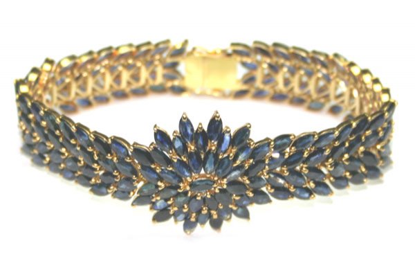 41 CT NATURAL SAPPHIRE 29 GR 14kt GOLD BRACELET. - 2