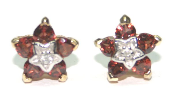 2,CT GARNET & DIAMOND 10KT GOLD EARRINGS.