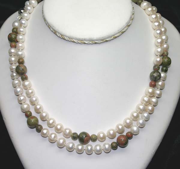 8 mm NATURAL PEARLS & CORAL NECKLACE 44''INCHES.