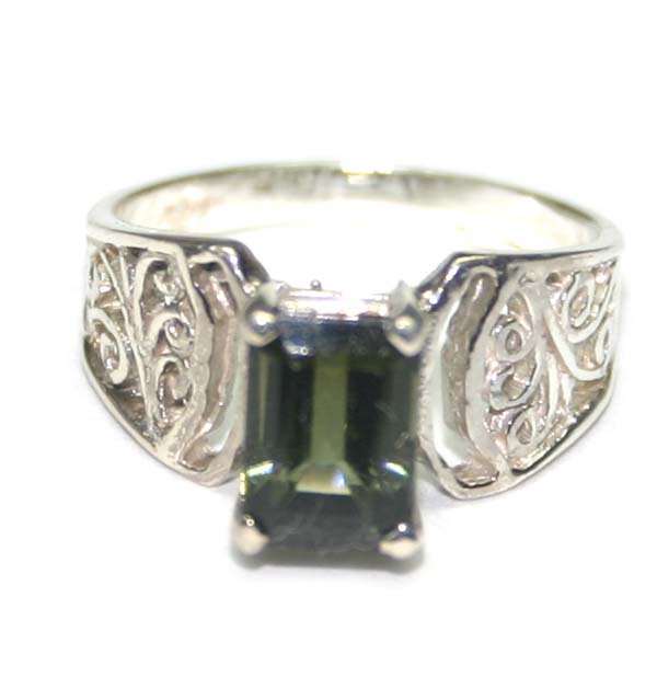 2, CT NATURAL G,TOURMALINE SILVER RING .