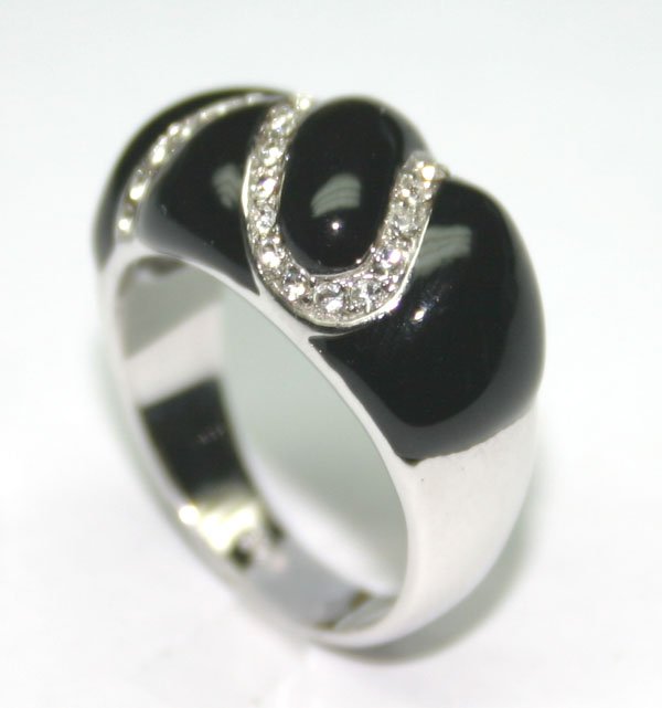 LAB W,SAPPHI & ONIX SILVER RING .