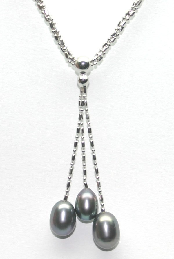 10mm NATURAL BLACK PEARL DROP SILVER NECKLACE.