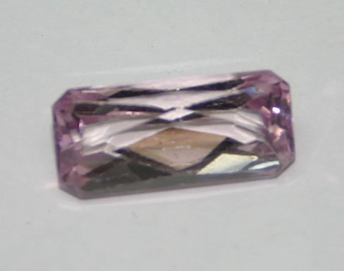 4.80 CT NATURAL KUNZITE GEM .