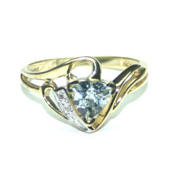 0.75 CT AQUAMARINE & DIAMOND 10K GOLD RING .