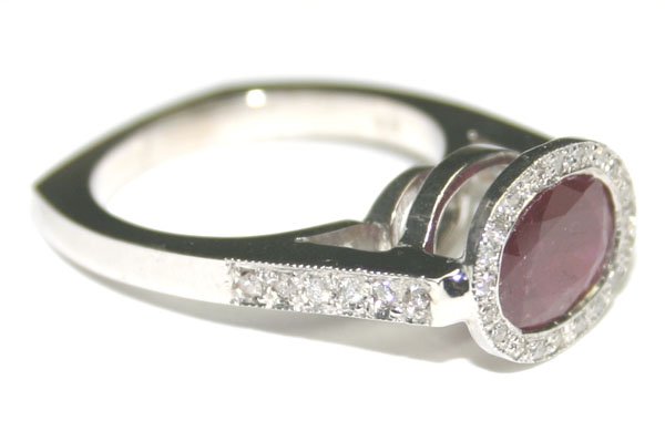 3.50 CT DIAMOND & RUBY 6.50 GR 14kt GOLD RING. - 2