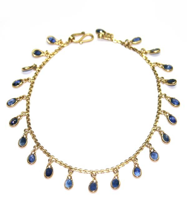 3,CT SAPPHIRE 14K GOLD BRACELET 4 GR .