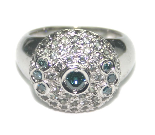 1.70 CT BLUE & WHITE DIAMOND 18KT GOLD RING.