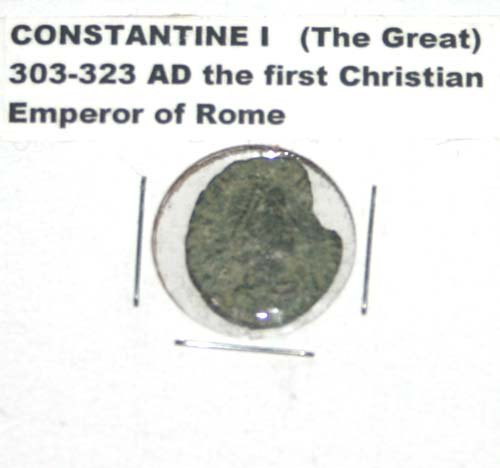 ANCIENT ROMAN BRONZE COIN .