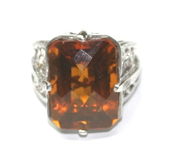 20,CT HONEY CITRIN 12.90 GR 14K GOLD RING . - 2