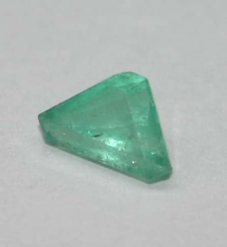 GENUINE 1.20 CT COLOMBIAN EMERALD .