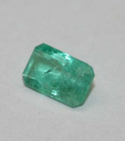 GENUINE 1.20 CT COLOMBIAN EMERALD .
