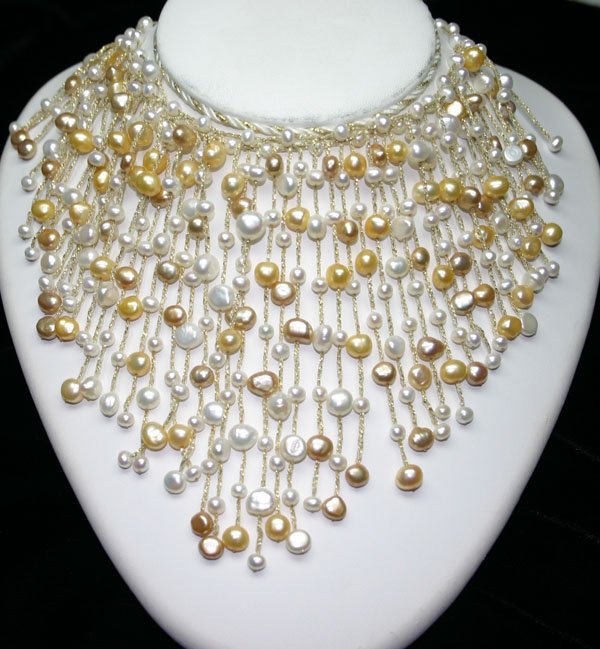 NATURAL MULTI COLOR PEARL NECKLACE.