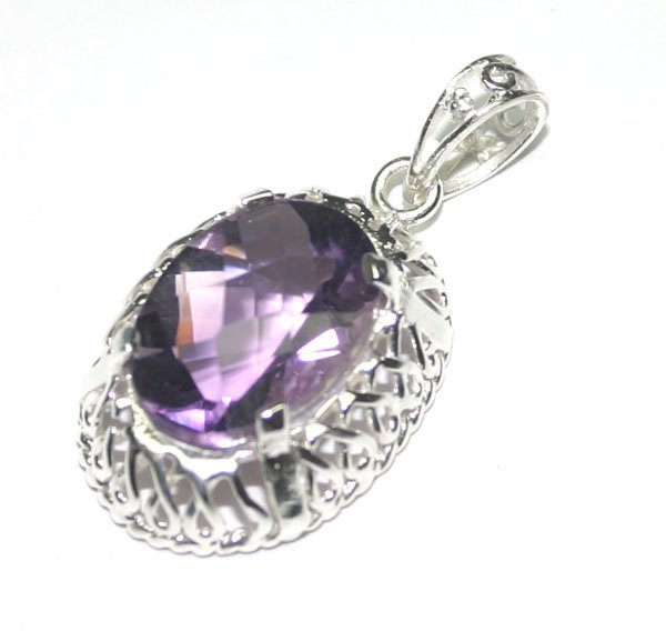 12.50 CT NATURAL AMETHYST SILVER PENDANT .