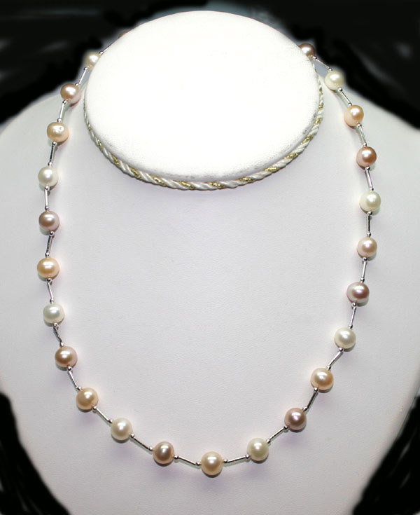 18 INCHS PINK PURPLE & WHITE PEARLS NECKLACE.