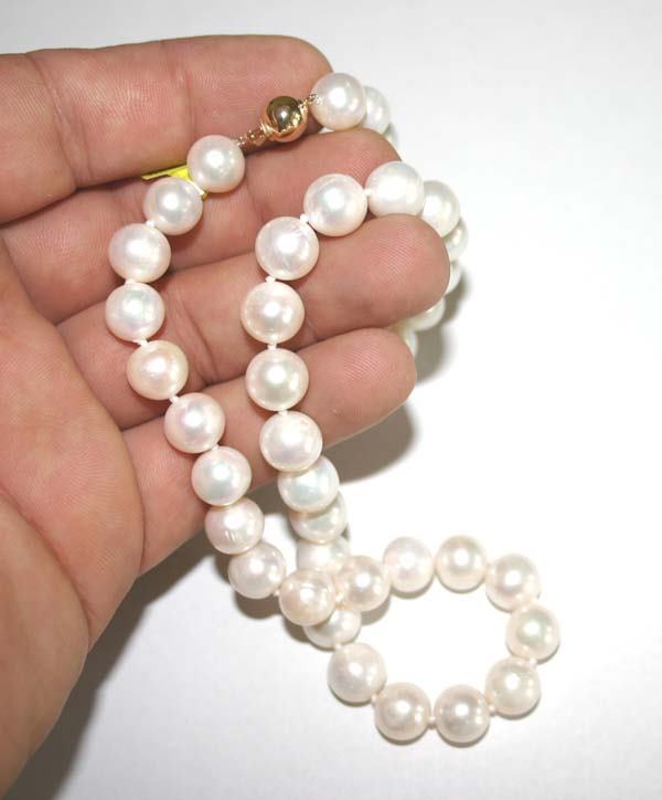 20''INCHS NATURAL PEARL 14K LOCK NECKLACE. - 2