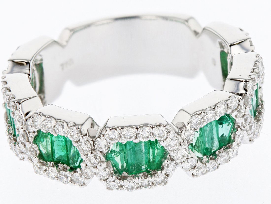 18k white gold diamond ring, 0.93CT, Emerald 1.05CT (1 of 6)