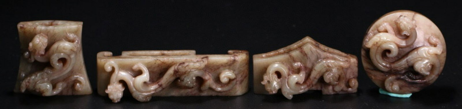 SET OF ANTIQUE JADE CARVED DRAGON PATTERN PENDANTS: Biggest Dimension 9.6 x 2.6 x 2.5 cm / Total Weight 335.7 g