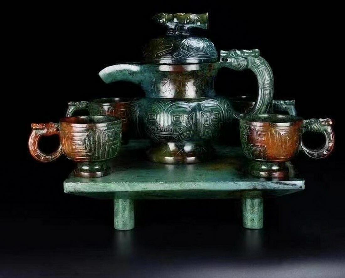 SET OF ANTIQUE JADE DRAGON PATTERN POT&CUPS: Dimension 15.5 x 10 x 18.5 cm / Weight 2670 g