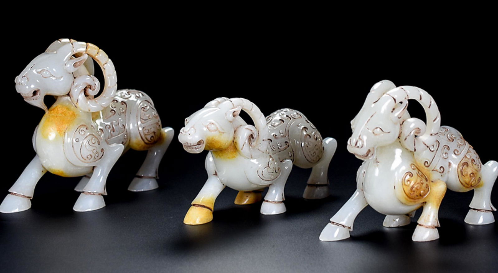 SET OF ANTIQUE HETIAN JADE GOAT SHAPED PENDANT: Dimension 14 x 5 x 8 cm