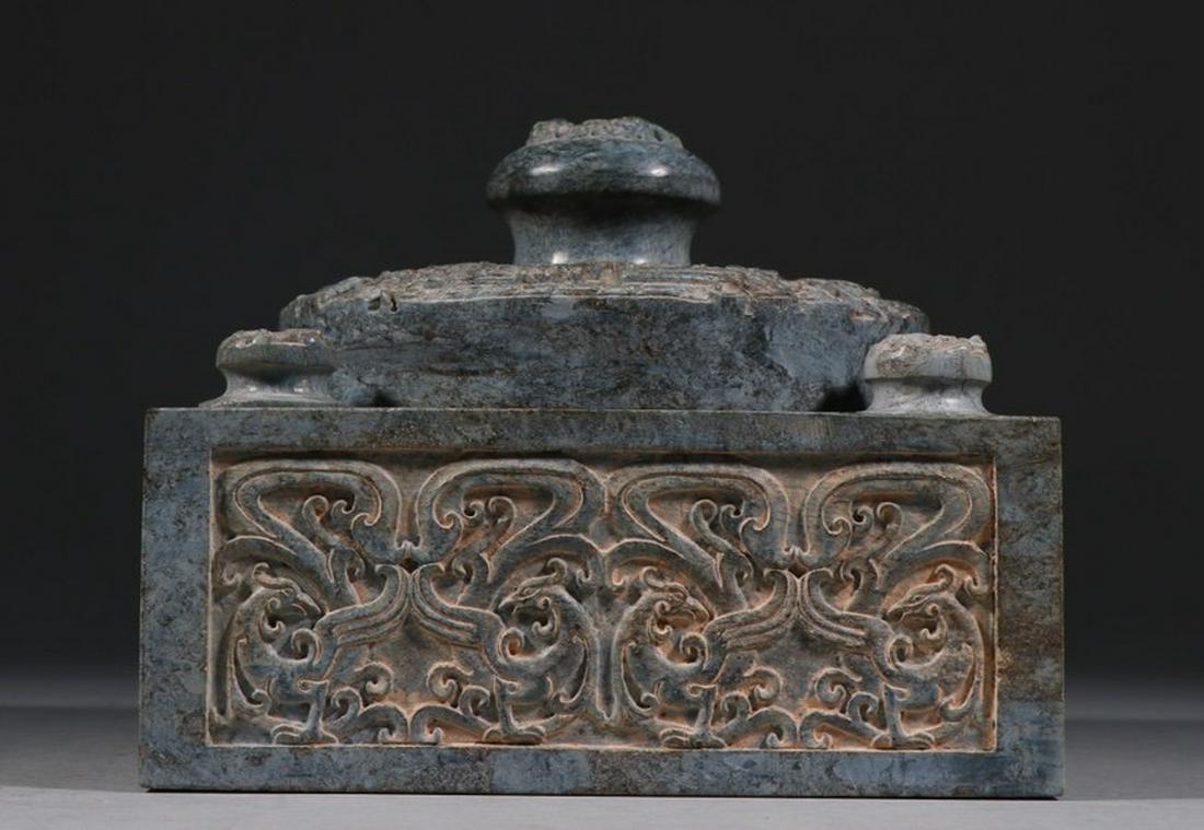 SET OF ANTIQUE JADE DRAGON PATTERN SEALS: Height 5.4 cm / Width 3 cm