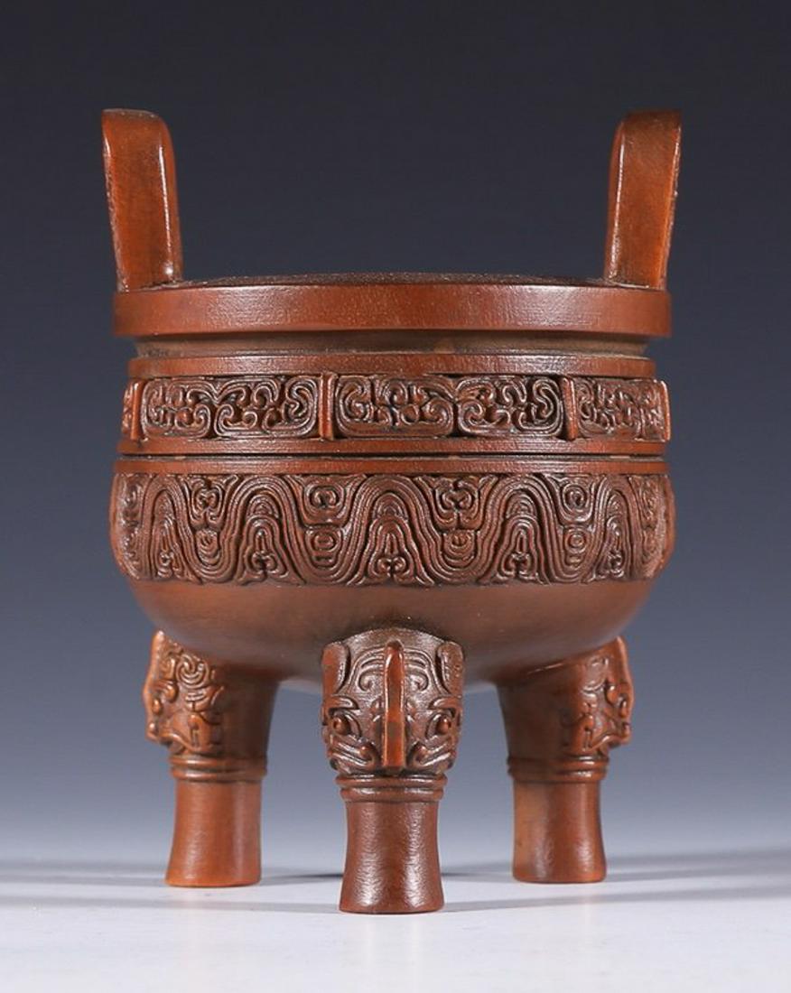HUANGYANG WOOD CARVED BEAST PATTERN CENSER: Dimension 9.4 x 6.8 x 5.2 cm