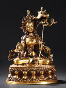 GILT BRONZE CAST GUANYIN BUDDHA STATUE: Height 21.6 cm / Width 11.5 x 15.5 cm / Weight 3500 g