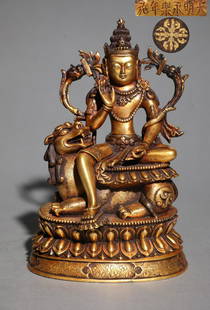 GILT BRONZE CAST GUANYIN BUDDHA STATUE: Height 22cm / Width 14cm / Weight 3250g