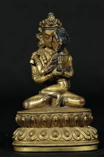 GILT BRONZE CAST BUDDHA STATUE: Length 7 cm / Width 5 cm / Height 10 cm / Weight 390g