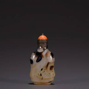AGATE CARVED PLAIN SNUFF BOTTLE: Height 6.8 cm / Width 3.4 cm / Thickness 1.9 cm / For more detailed description of this item please leave message to us or contact us at Email: info@empireauctioninc.com