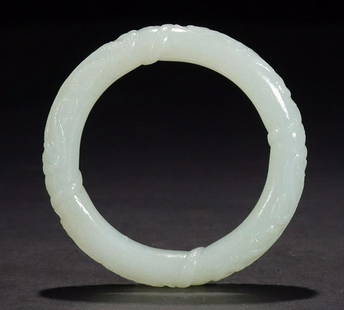 XINJIANG HETIAN JADE CARVED BANGLE: Inner-diameter 5.8 cm / Weight 64g