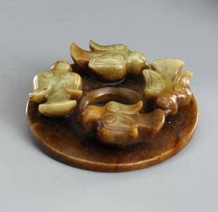 HETAIN JASPER CARVED SWALLOW PATTERN BI: Diameter 8.5 x 2.4 cm / Weight 173g