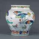 QIANLONG MARK DOUCAI GLAZE CARVED LOTUS PATTERN JAR