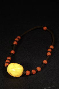 BEESWAX CARVED NECKLACE: Length 4.5 cm / Width 3.7 cm / Weigh 91 g / For more detailed description of this item please leave message to us or contact us at Email: info@empireauctioninc.com