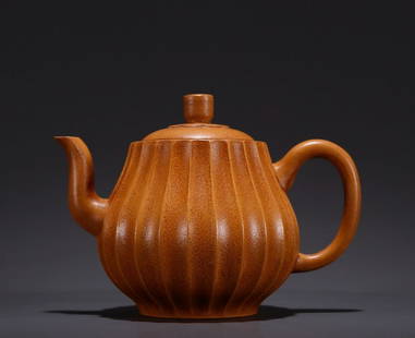 ZISHA CRAVED TEAPOT: Height 10.1 cm / Width 13.5 cm / Mouth-diameter 4.8 cm / Weight 189g