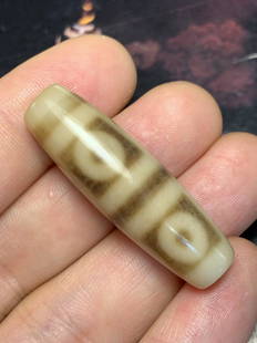FOUR EYES PATTERN DZI: Dimension 12 x 40 mm