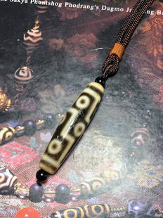 NINE EYES PATTERN DZI: Dimension 13 x 54 mm