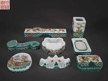 SET OF FAMILLE ROSE GLAZE CALLIGRAPHY SUPPLIES