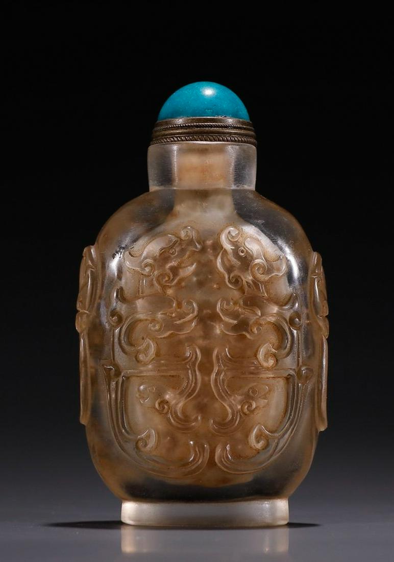 GLASS CARVED DRAGON SNUFF BOTTLE: Height 9.3 cm / Width 5.3 cm / Thickness 3 cm / Weight 146g
