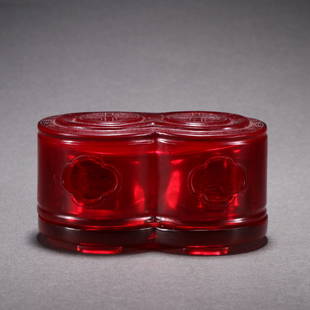 PAIR OF GLASS CARVED THUMB RINGS: Ring Height 2.3 cm / Width 3 cm / Inner-Diameter 2.2 cm ; Small Ring Height 2 cm / Width 3 cm / Inner-Diameter 2.2 cm / Total Weight 29 g ; Box Height 5 cm / Width 9.4 cm / Weight 335 g ;, (Ring H