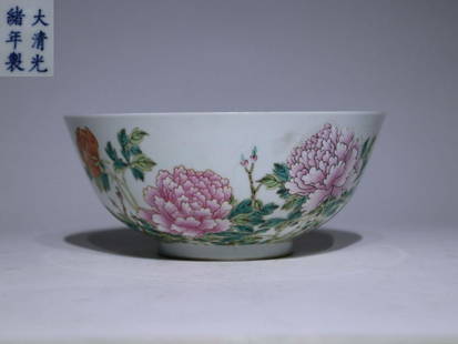 GUANGXU MARK FAMILLE ROSE GLAZE FLOWER PATTERN BOWL: Height 8.5 cm / Mouth-Diameter 19.3 cm /, (H 3.3 in / Mouth-Diameter 7.6 in ), For more detailed description of this item please leave message to us or contact us at Email: info@empireauctioninc.com