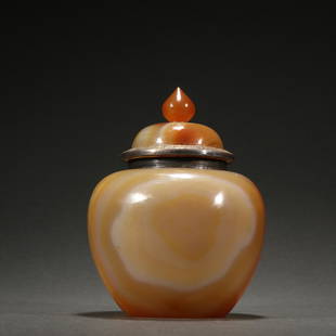 AGATE CARVED GILT SILVER JAR: Height 10 cm / Width 7.9 cm / Weight 166 g, (H 3.9 in / W 3.1 in), For more detailed description of this item please leave message to us or contact us at Email: info@empireauctioninc.com /