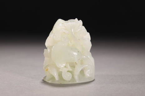 HETIAN JADE CARVED HERON PATTERN CENSER LID BUTTON: Dimension 4.6 x 3.8 x 5.8 cm / Weight 90 g, (Dimension 1.8 x 1.5 x 2.3 in), For more detailed description of this item please leave message to us or contact us at Email: info@empireauctioninc.com /