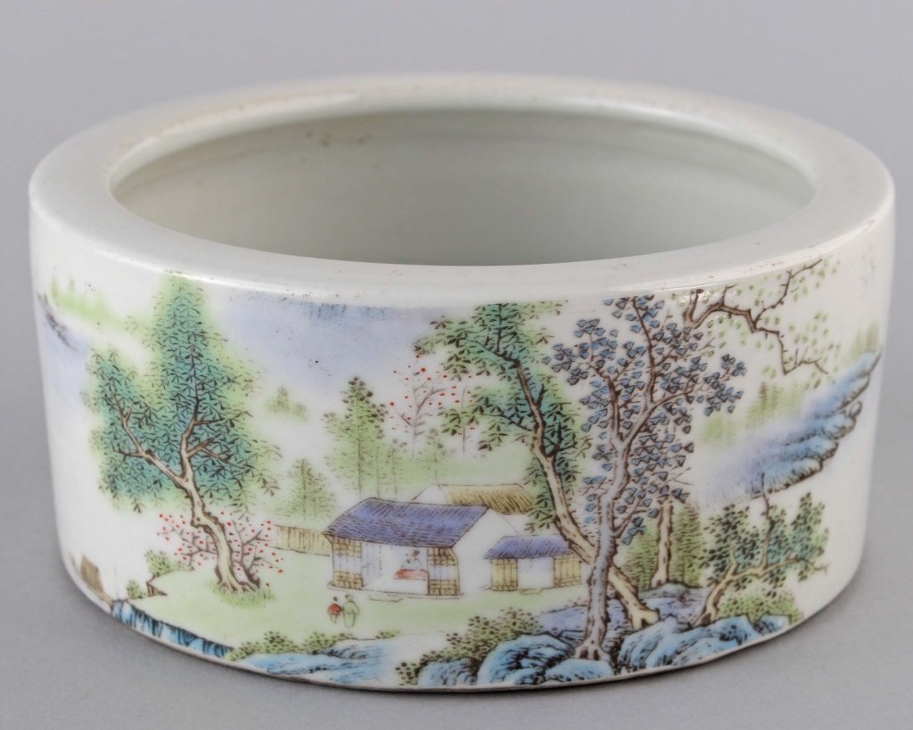 FAMILLE-ROSE BRUSH WASHER WITH MARK: Jiangxi ciye gongsi mark famille-rose brush washer, decorated with the view of riverside. Dimension 5.25 in x 2.5 in