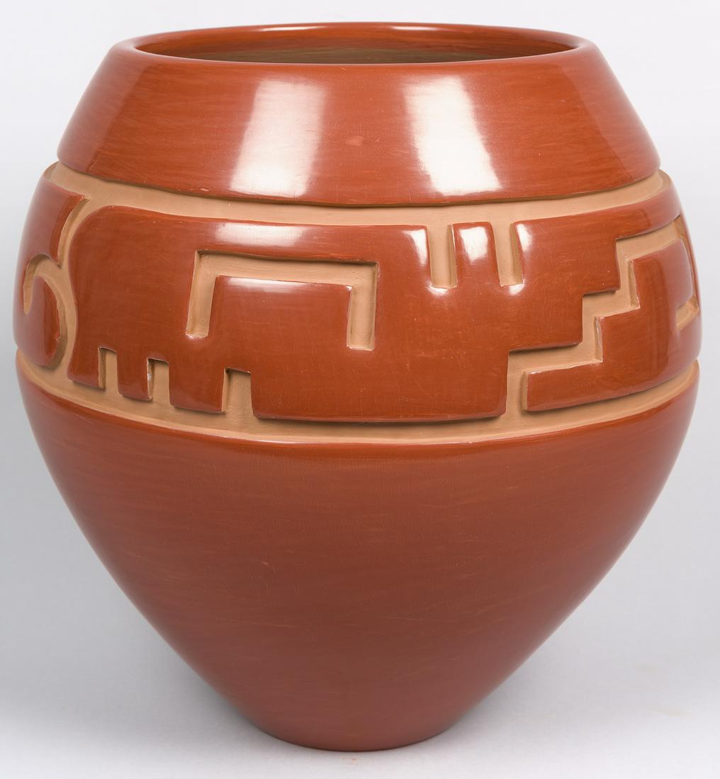 Luann Tafoya | Santa Clara Carved Pot (1 of 1)
