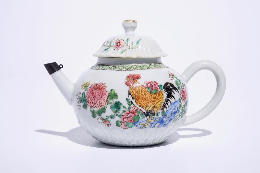 A Chinese famille rose rooster teapot, Yongzheng (1 of 7)