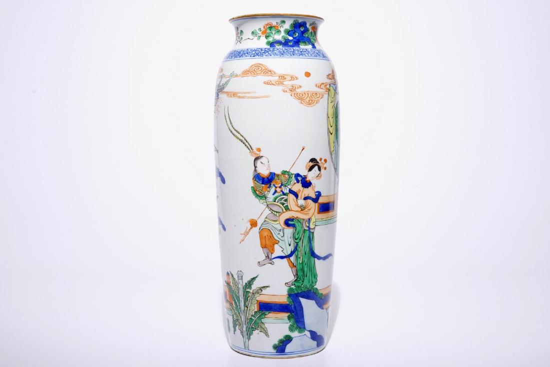 A Chinese famille verte rouleau vase in Kangxi-style,: A Chinese famille verte rouleau vase in Kangxi-style, 19th C. H.: 45,5 cm